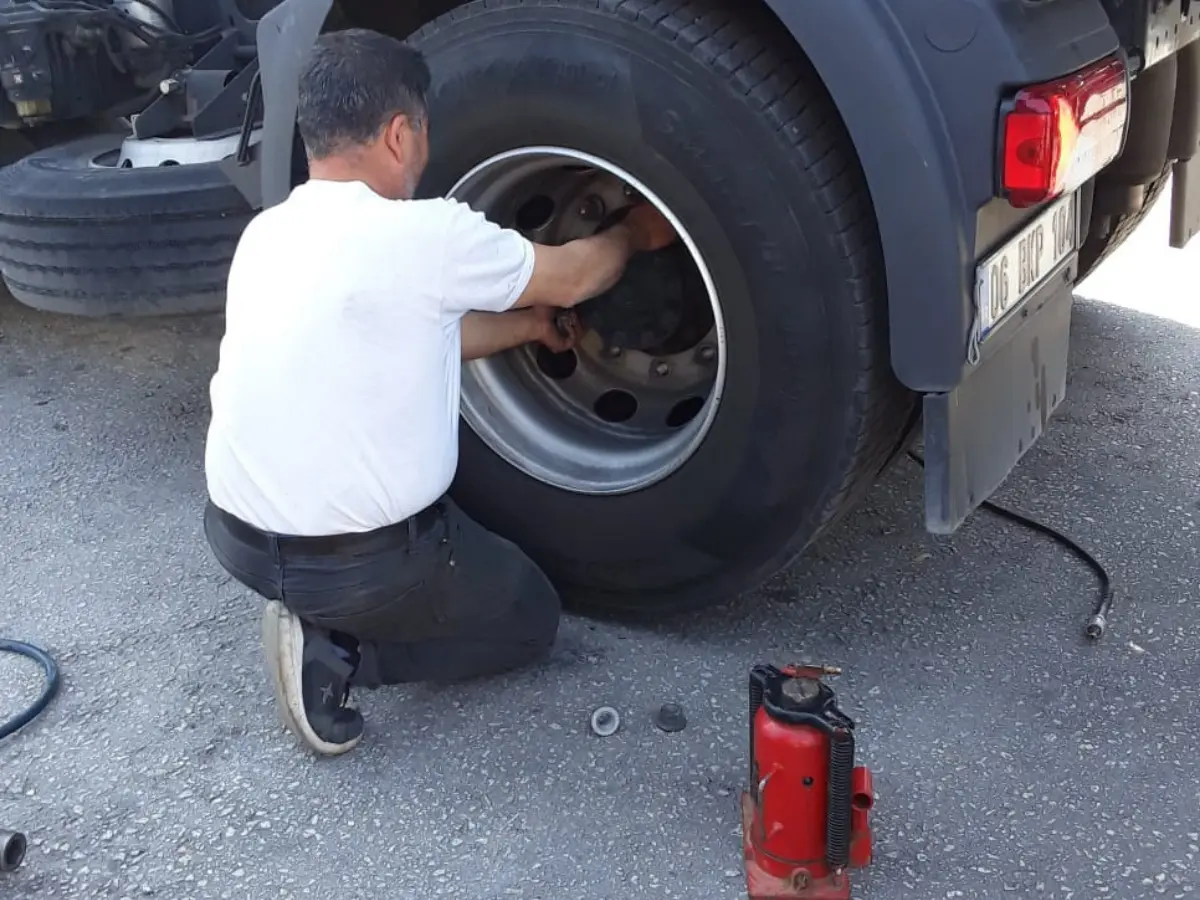 Karamürsel Oto Lastikçi